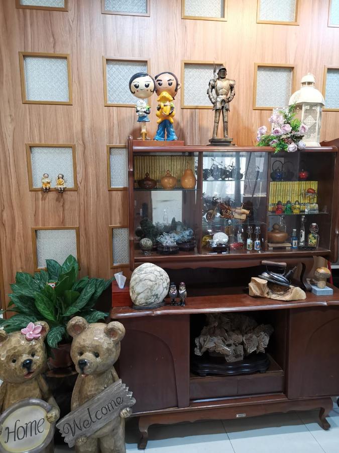 摩登旅宿 Tainan Bagian luar foto